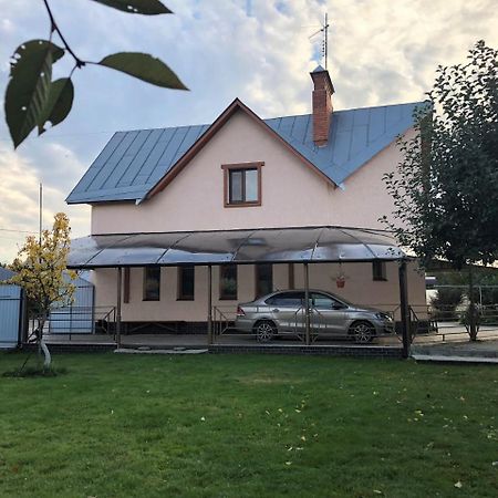 Guest House Lybimtsevoy Suzdal Exterior photo